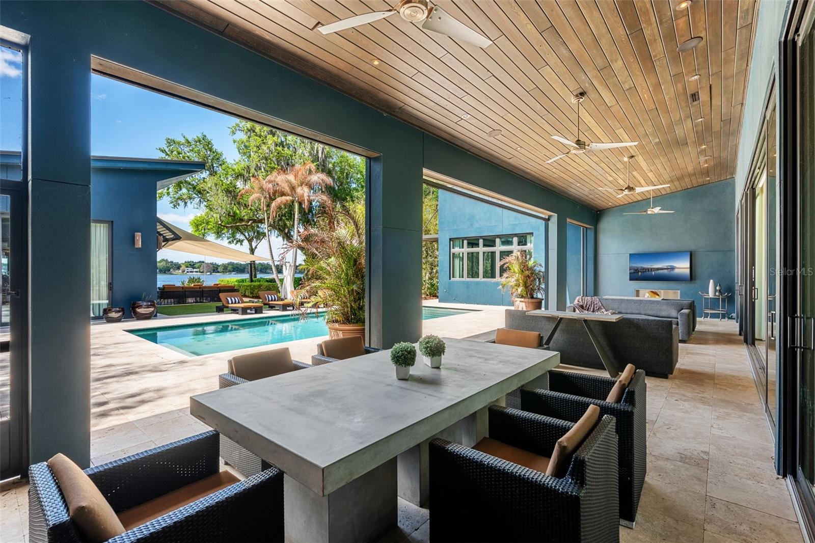 PLEASURE ISLAND - Residential