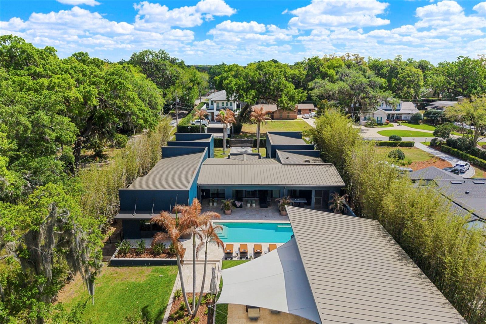 PLEASURE ISLAND - Residential