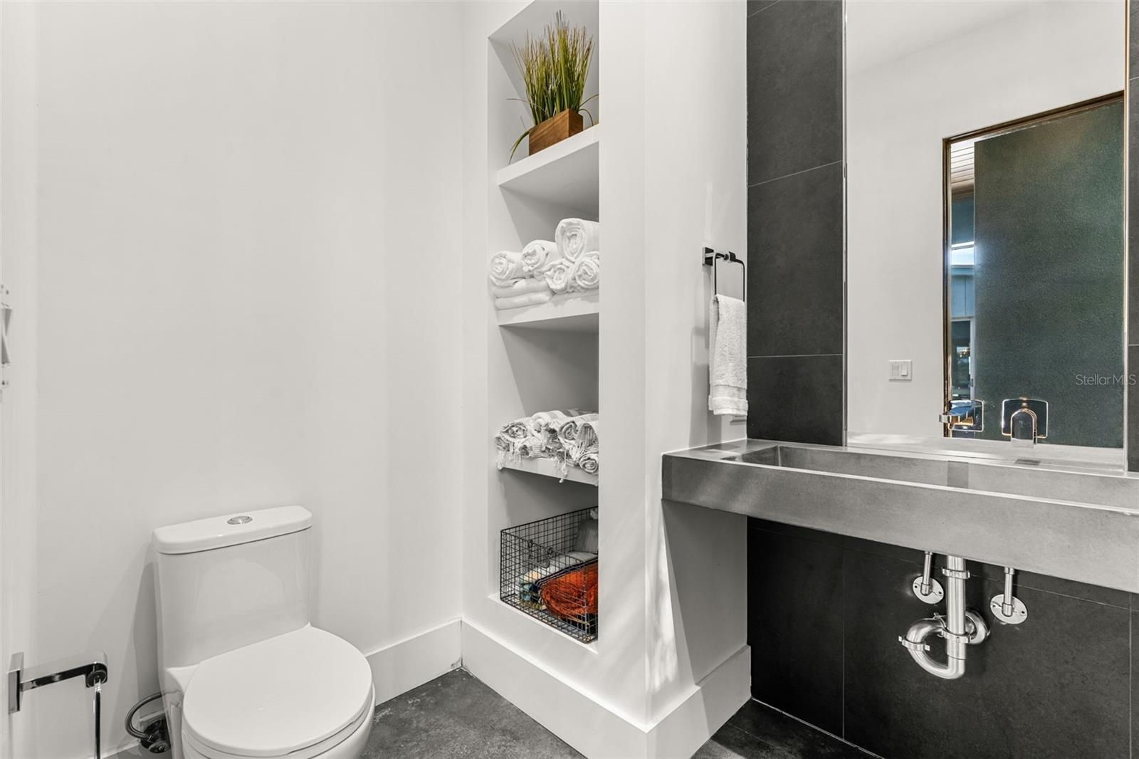 PLEASURE ISLAND - Residential