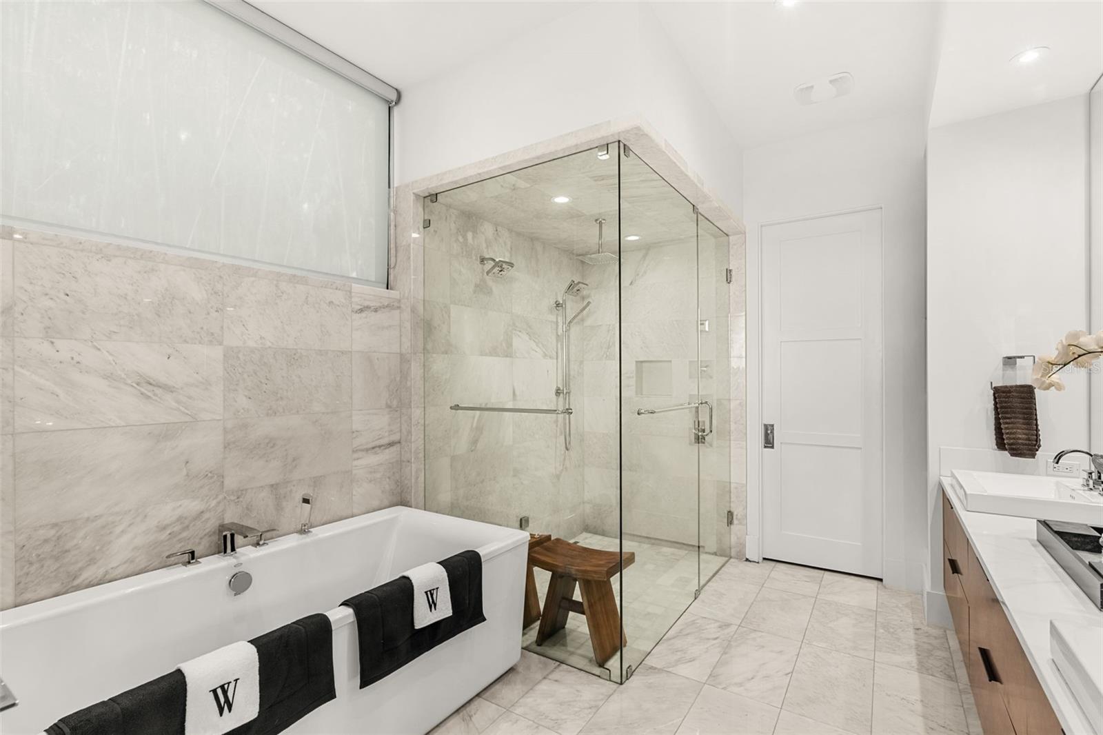 PLEASURE ISLAND - Residential