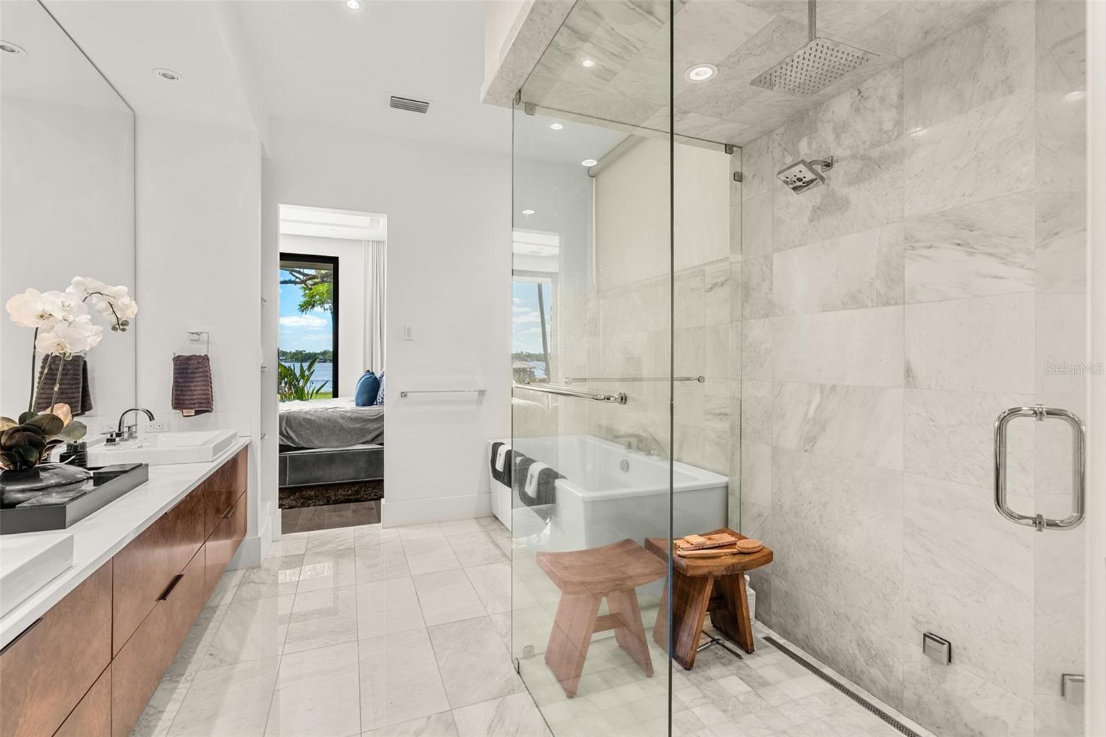 PLEASURE ISLAND - Residential