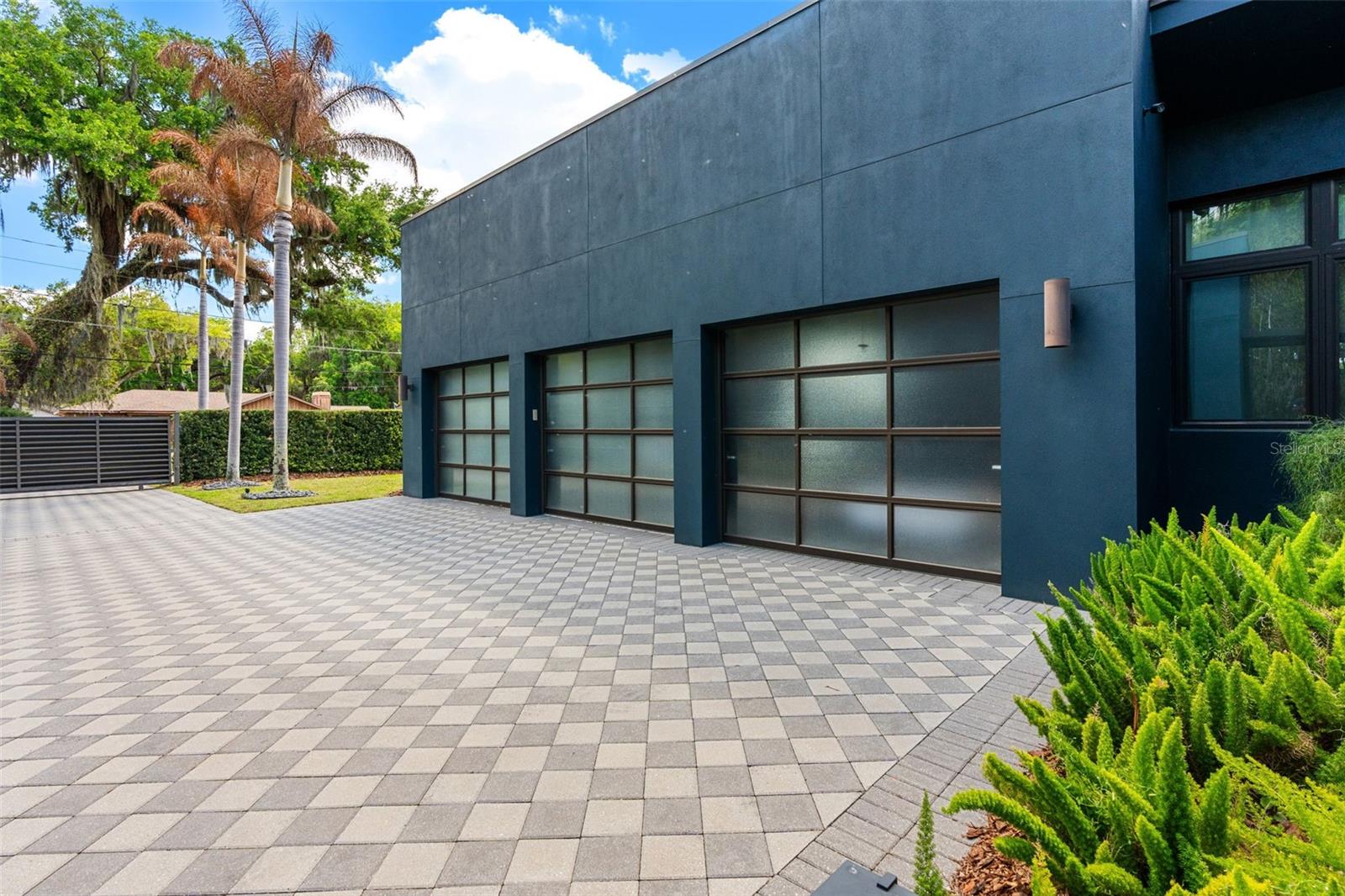 PLEASURE ISLAND - Residential