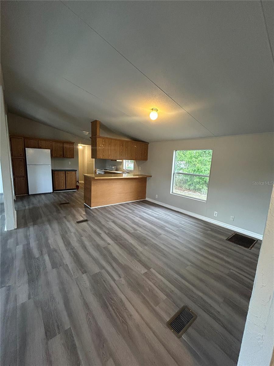 MEADOWS/BEAUTIFUL BRONSON - Residential