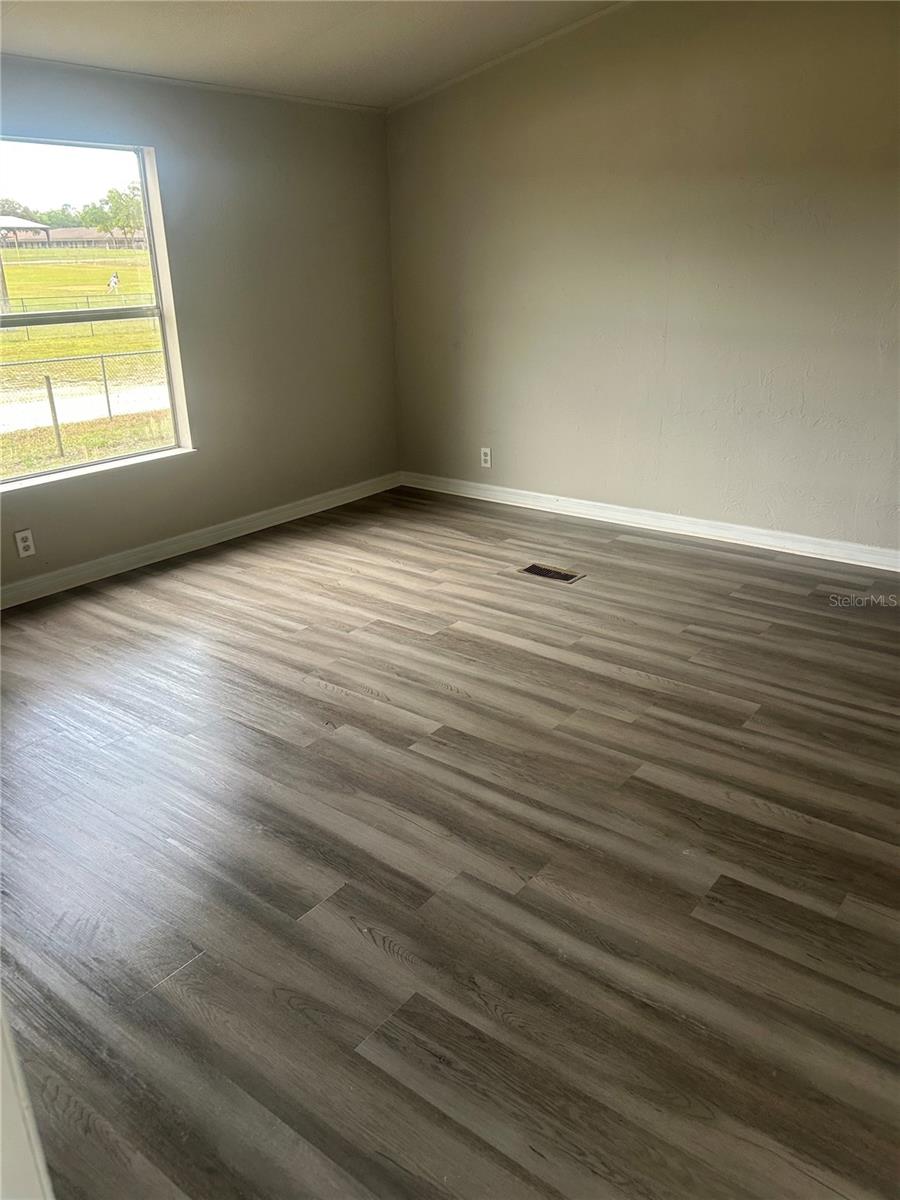 MEADOWS/BEAUTIFUL BRONSON - Residential