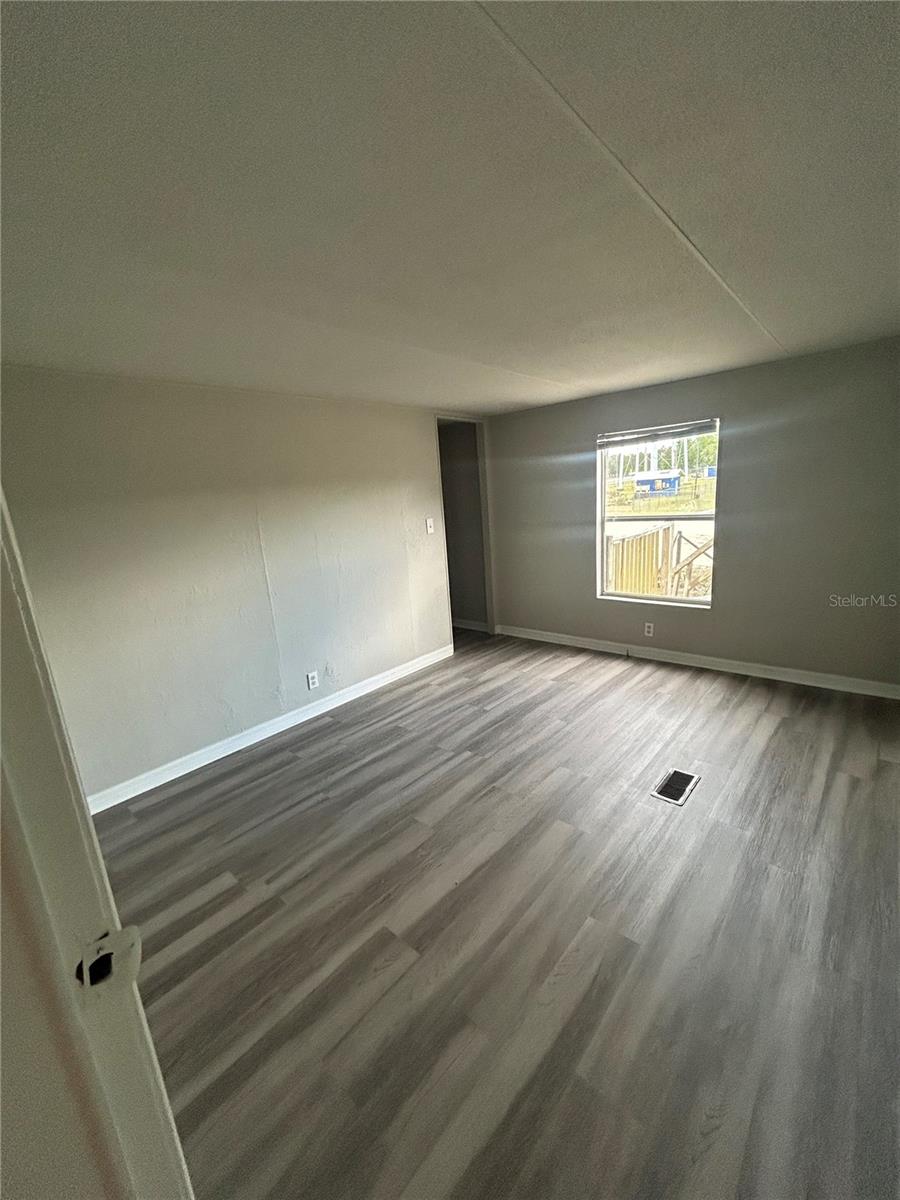 MEADOWS/BEAUTIFUL BRONSON - Residential