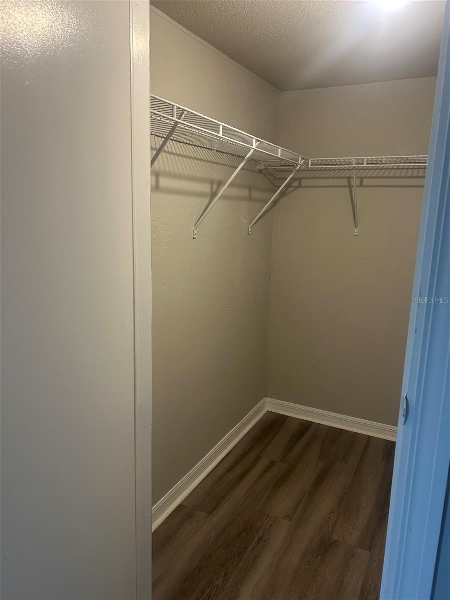 MEADOWS/BEAUTIFUL BRONSON - Residential