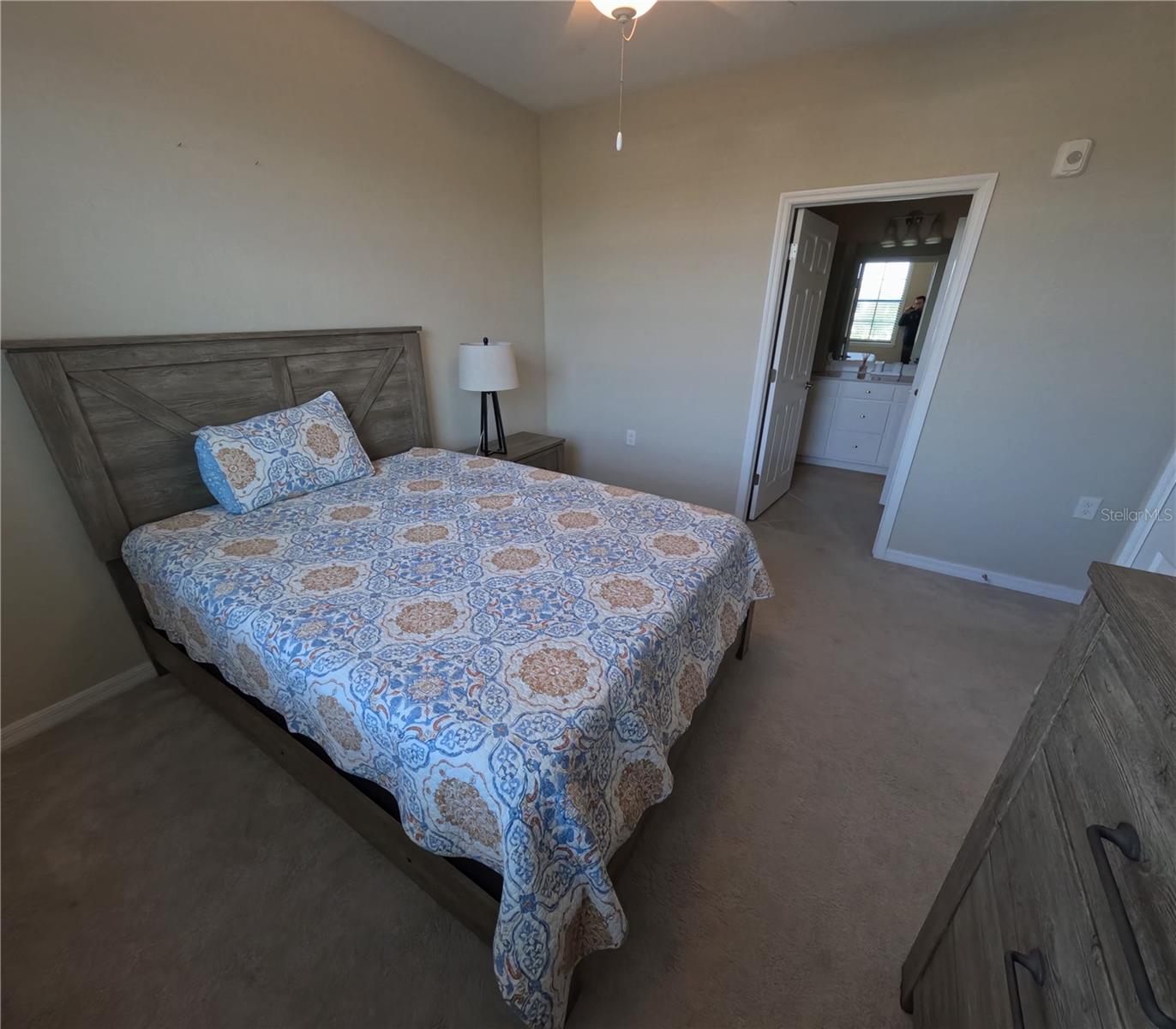 TERRACE V AT LAKEWOOD NATIONAL PH I - Residential Lease