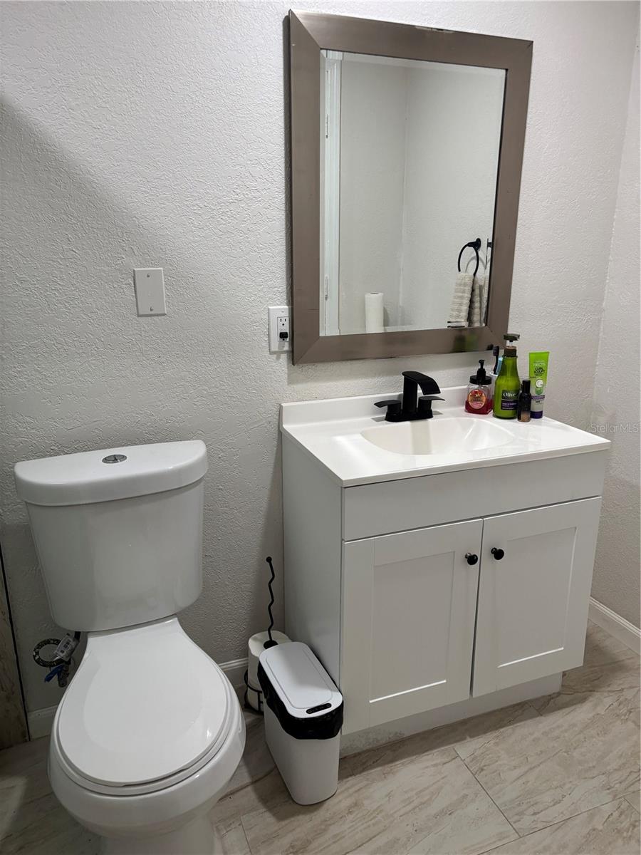 COUNTRY CLUB ESTATES RESUB PT - Residential