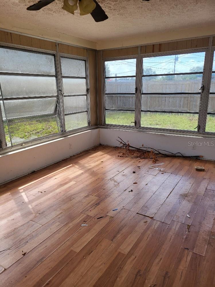 ORANGE MANOR 2ND ADD - Residential