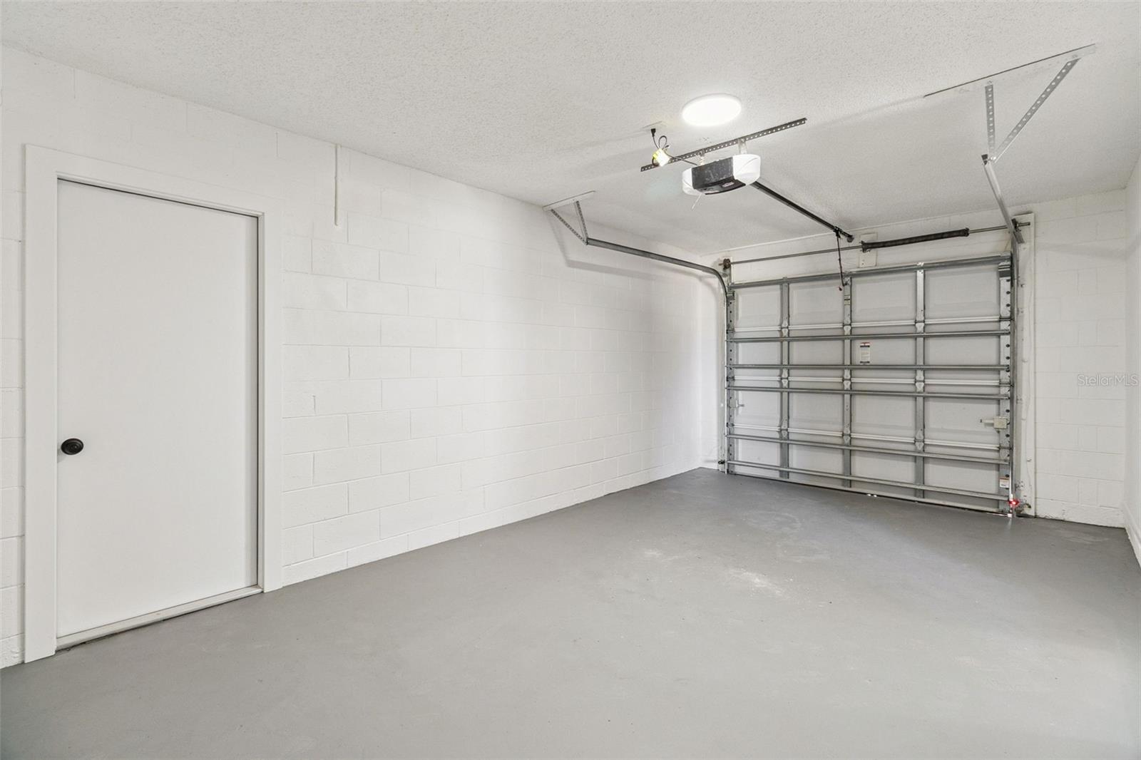 VILLAS AT NEWFOUND HARBOR - Residential