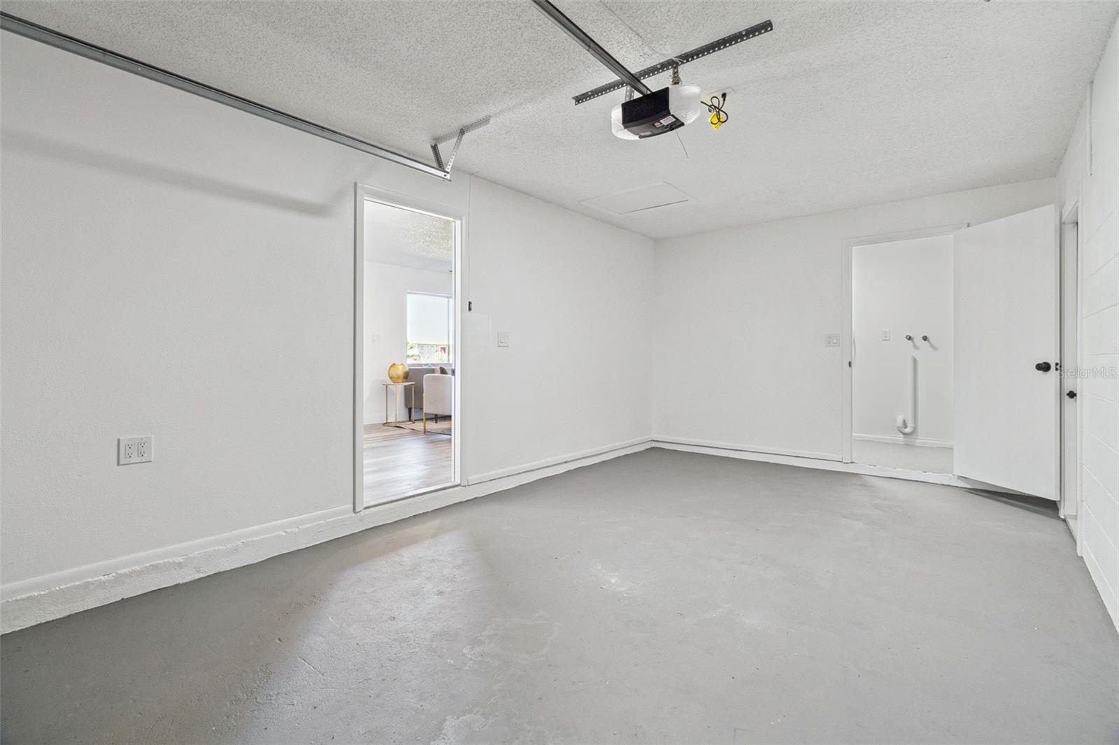 VILLAS AT NEWFOUND HARBOR - Residential