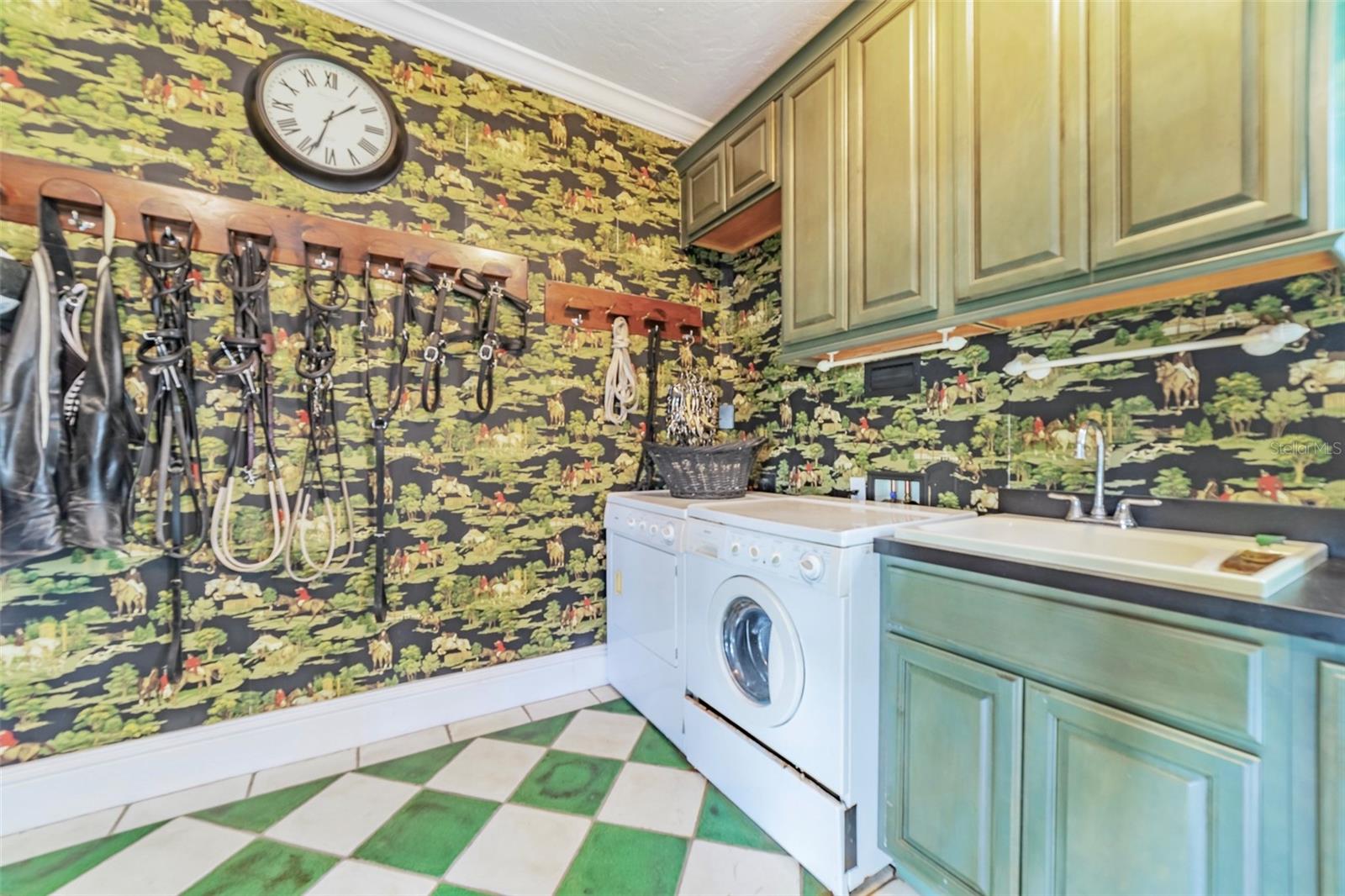 0000-NOT PART OF A SUBDIVISION - Residential