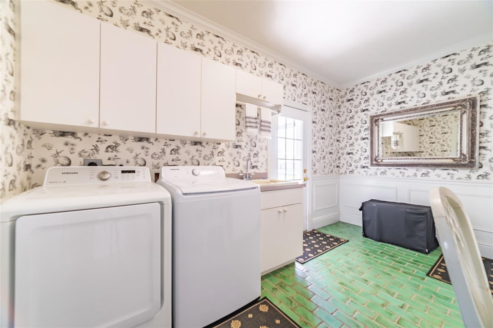 0000-NOT PART OF A SUBDIVISION - Residential