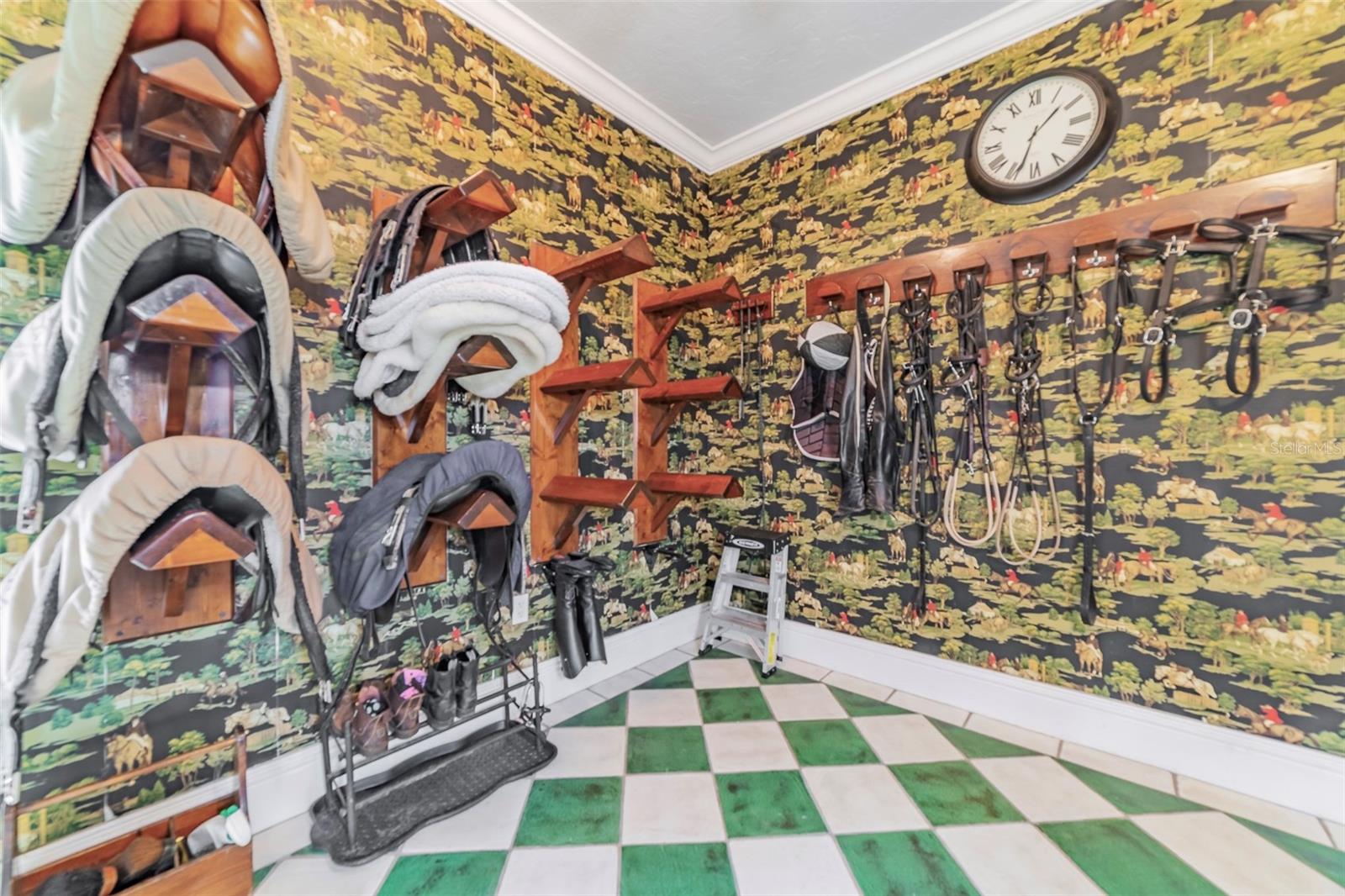 0000-NOT PART OF A SUBDIVISION - Residential