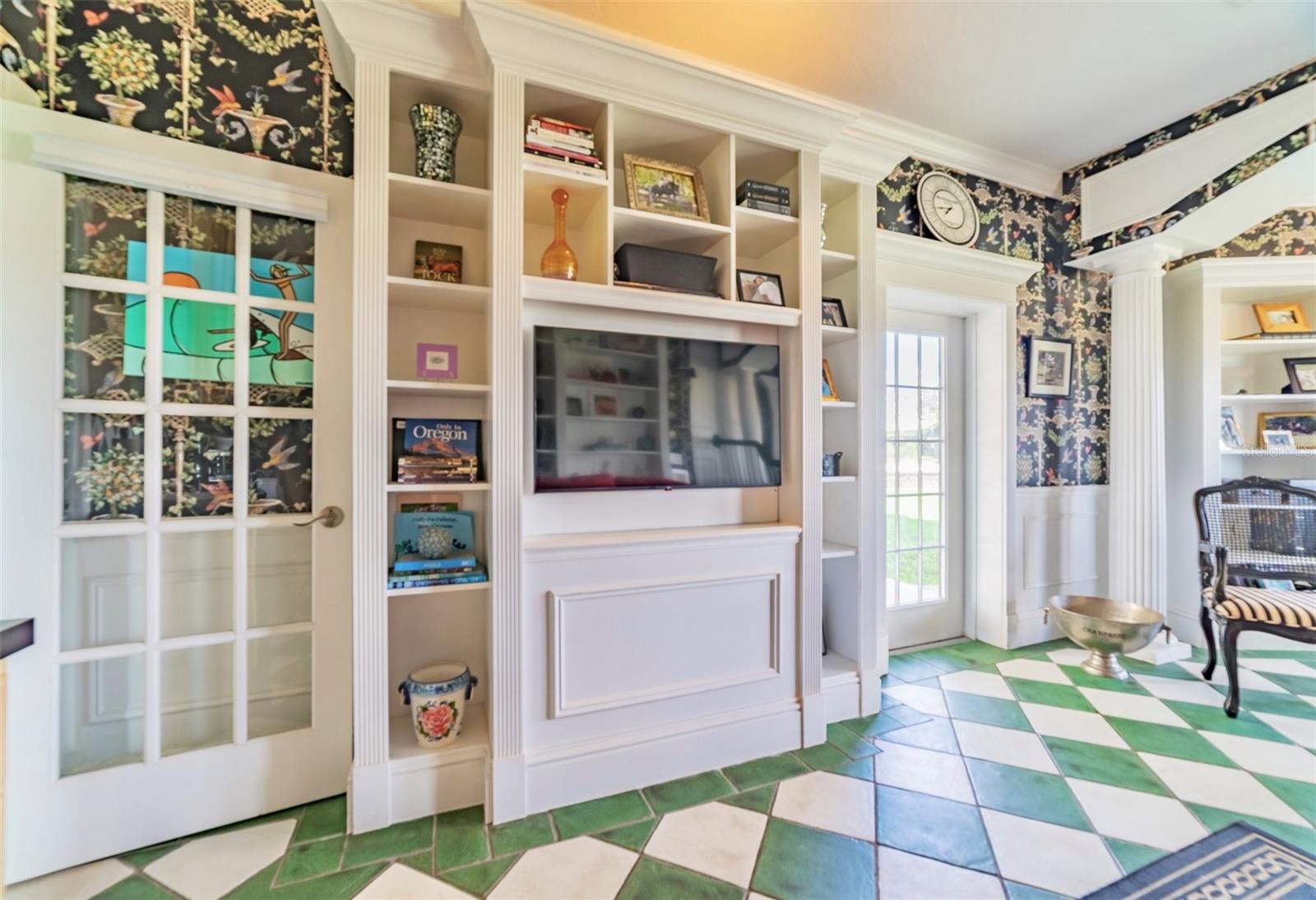 0000-NOT PART OF A SUBDIVISION - Residential