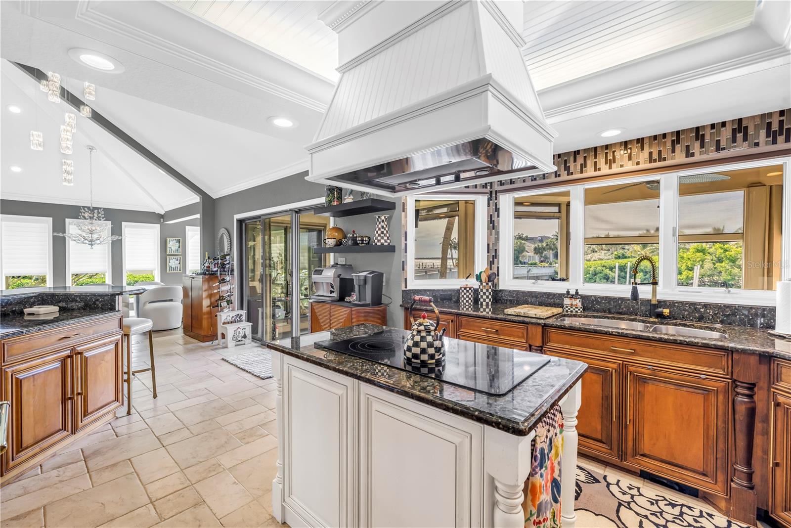 BAYWAY ISLES UNIT 1 - Residential