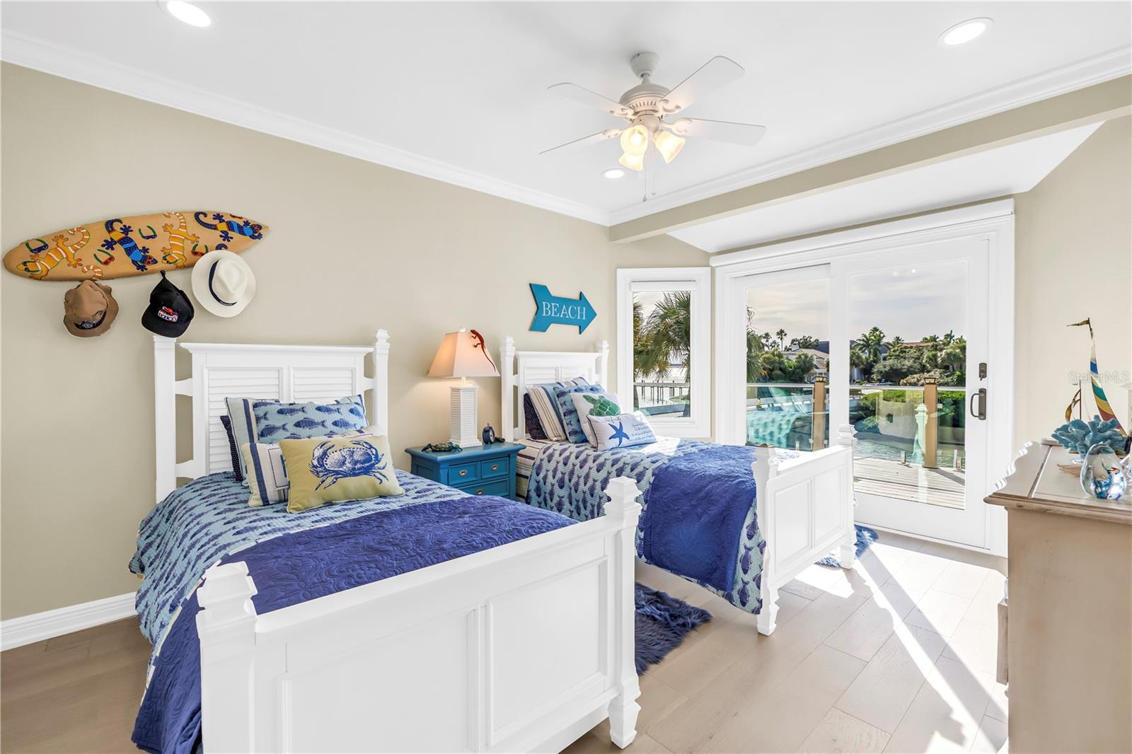 BAYWAY ISLES UNIT 1 - Residential