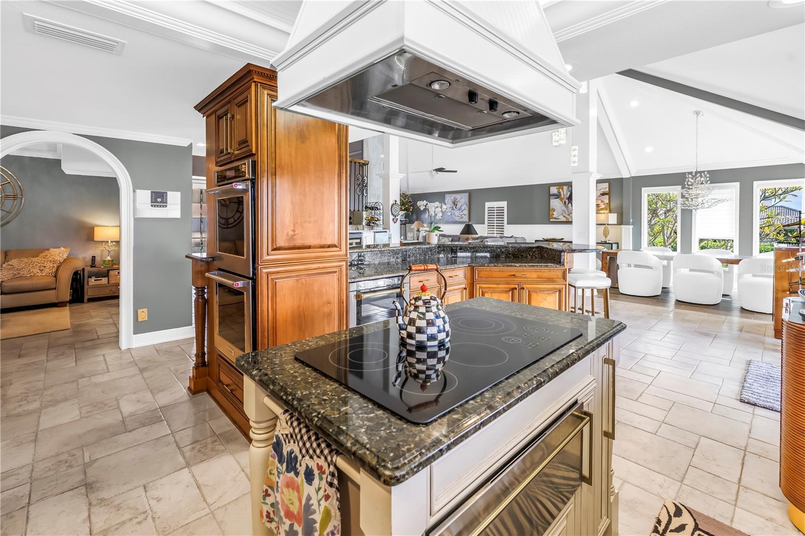 BAYWAY ISLES UNIT 1 - Residential