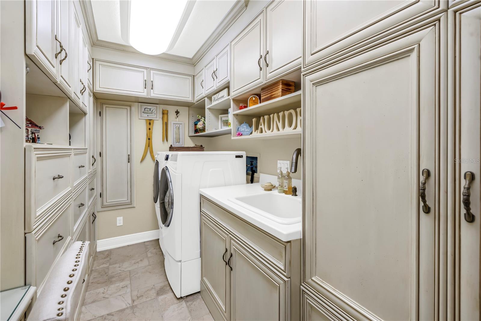 BAYWAY ISLES UNIT 1 - Residential