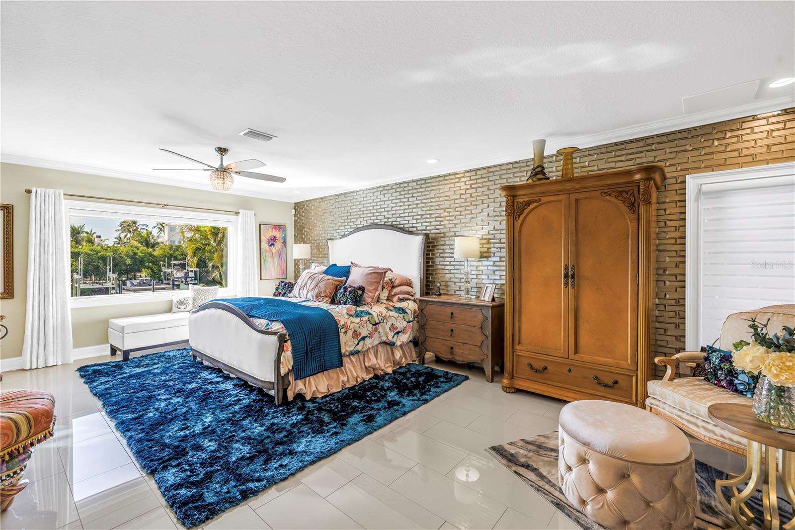 BAYWAY ISLES UNIT 1 - Residential