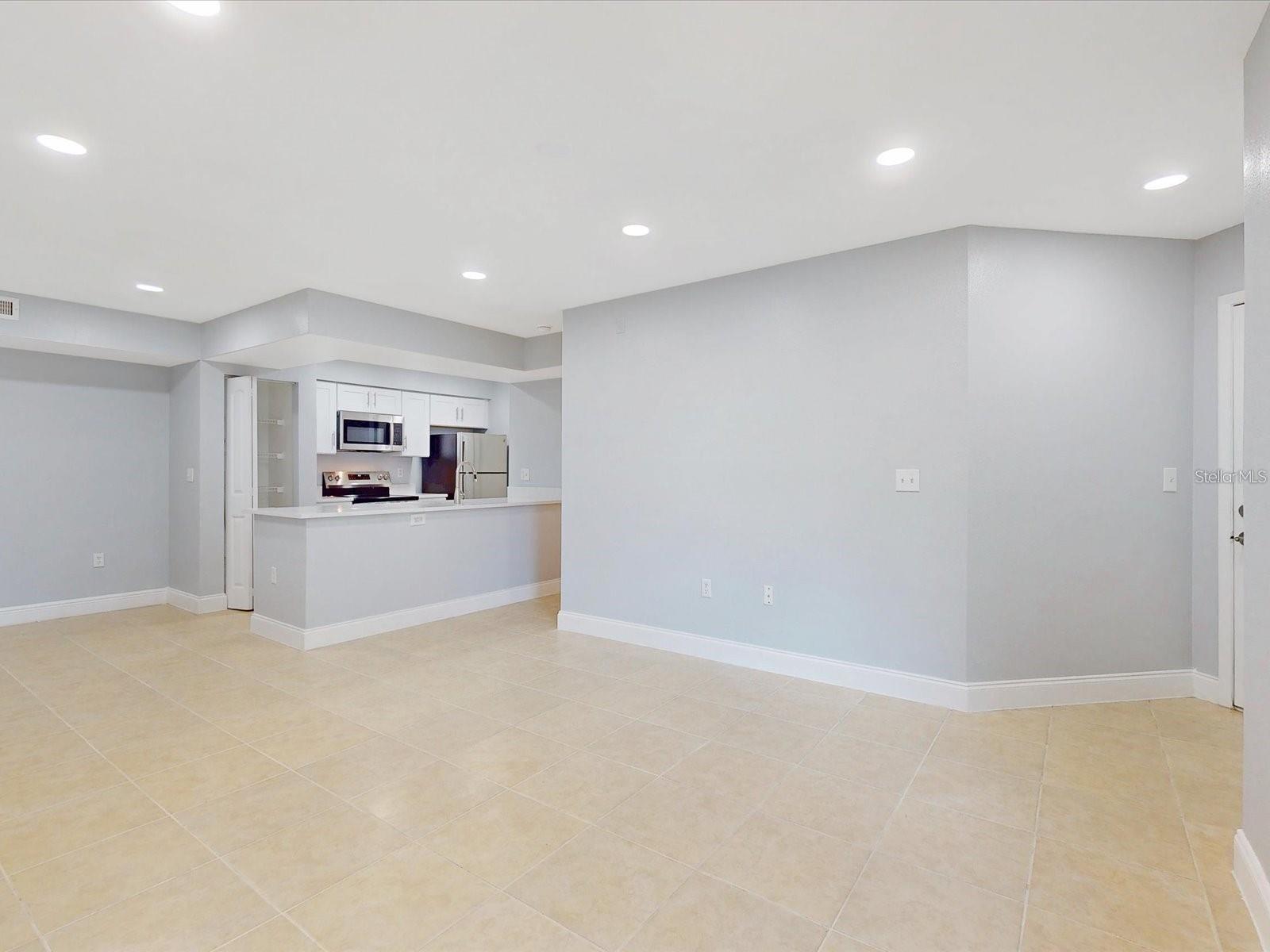 BLOSSOM PARK VILLAS CONDO - Residential Lease