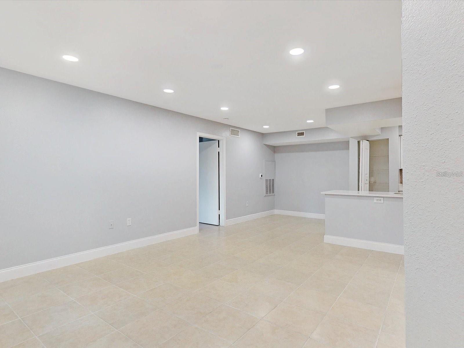 BLOSSOM PARK VILLAS CONDO - Residential Lease