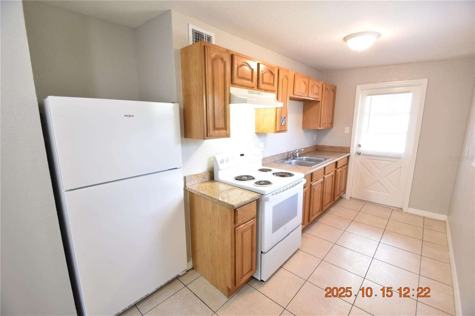 CRESTRIDGE 4TH ADD - Residential Lease