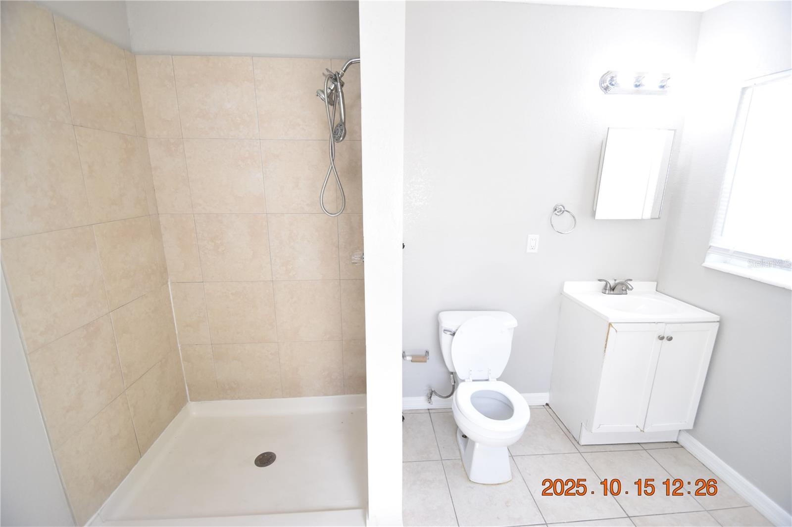 CRESTRIDGE 4TH ADD - Residential Lease