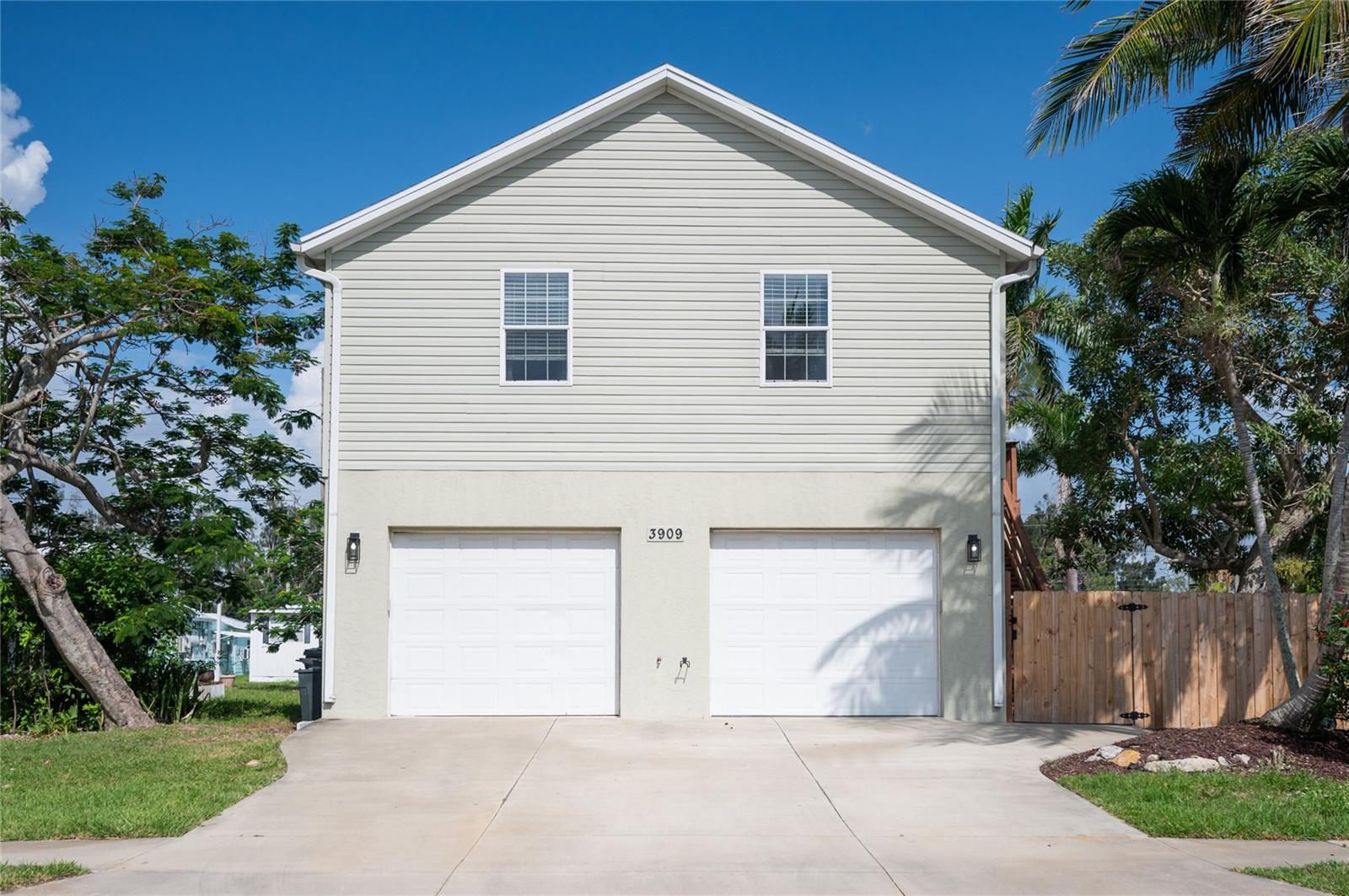 3909 117TH STREET W