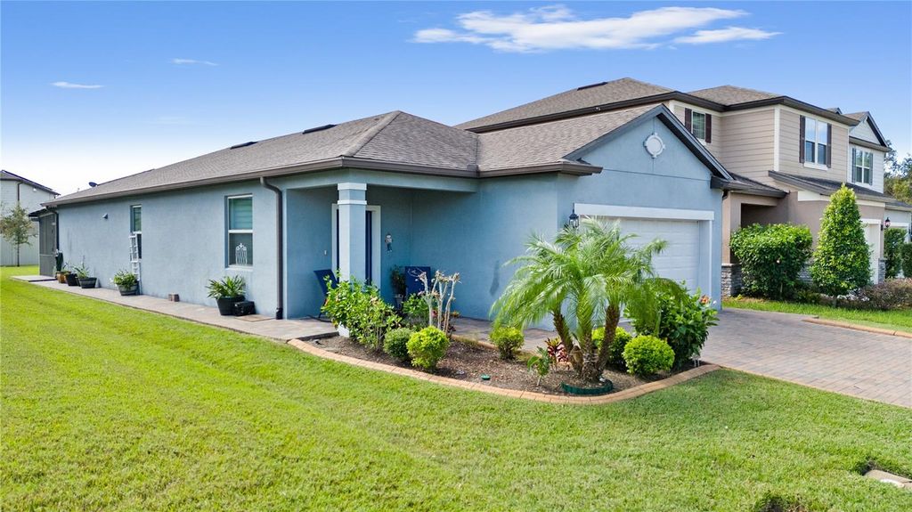 Photo of 3570 Southern Cross Loop, Kissimmee, FL 34744 (MLS # O6333789)