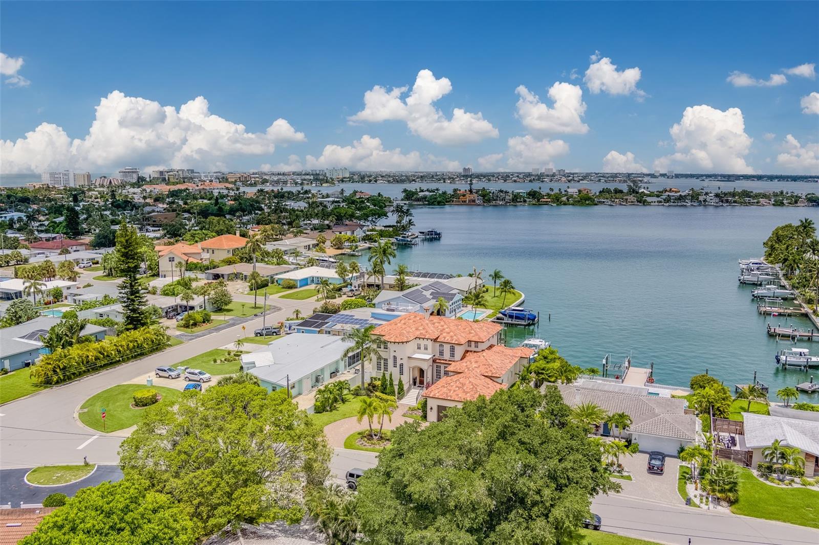 BELLE VISTA POINT 2ND ADD - Residential