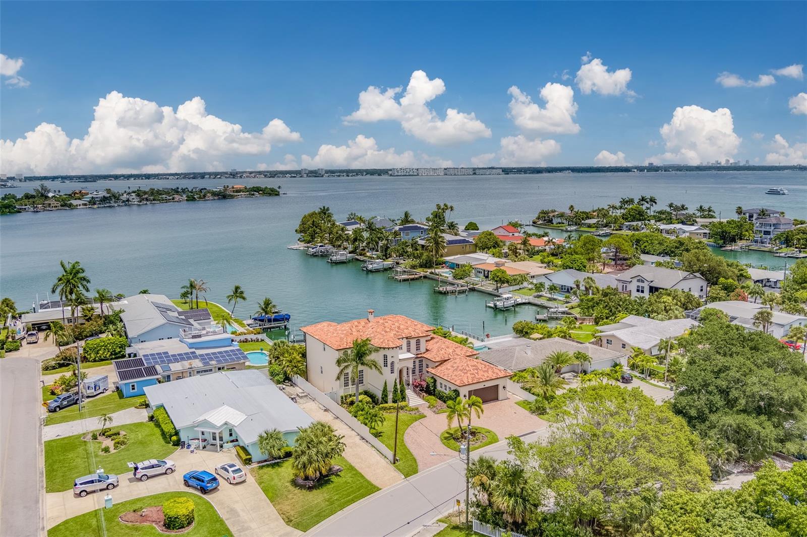 BELLE VISTA POINT 2ND ADD - Residential