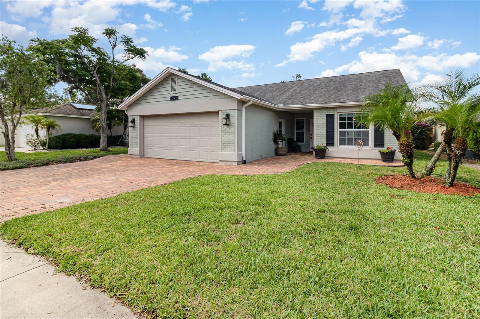 1096 DEES DRIVE