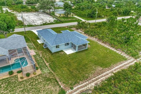 A home in PORT CHARLOTTE