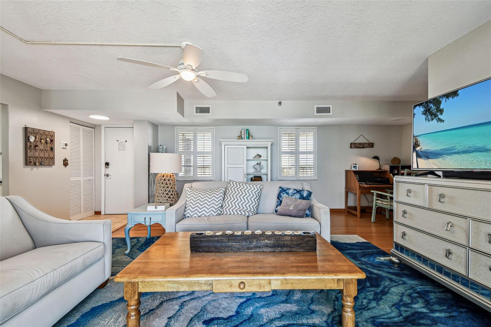 SHORES OF MADEIRA CONDO - Residential
