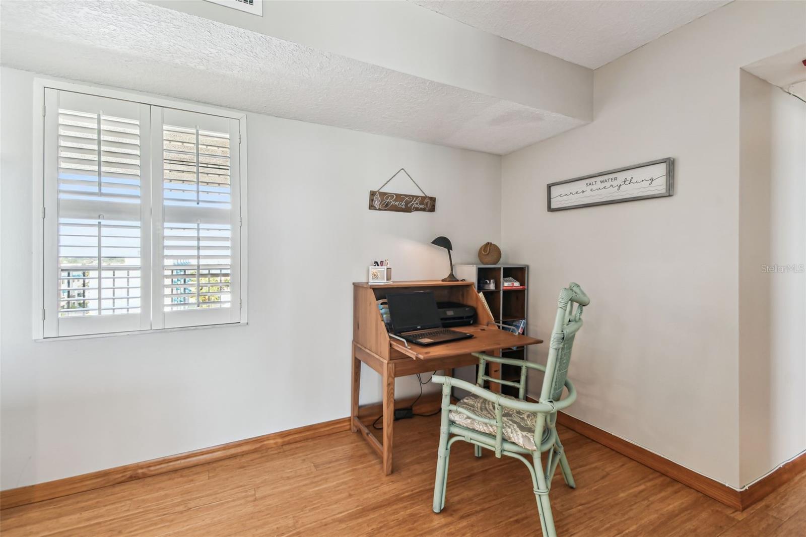 SHORES OF MADEIRA CONDO - Residential