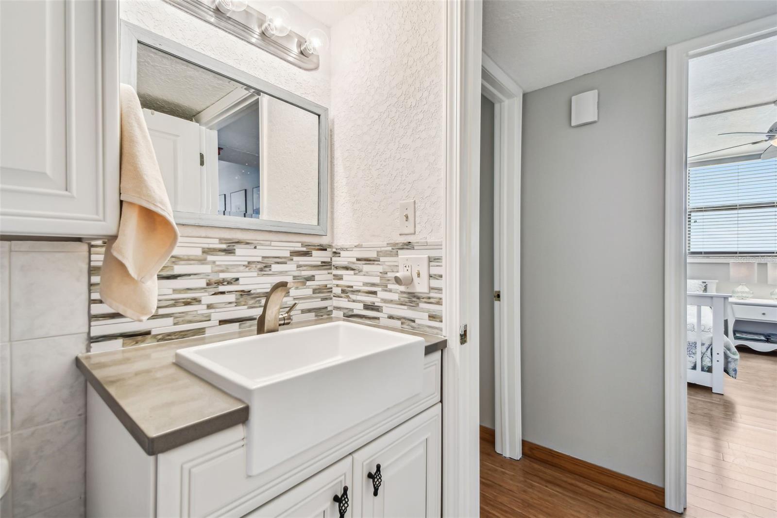 SHORES OF MADEIRA CONDO - Residential