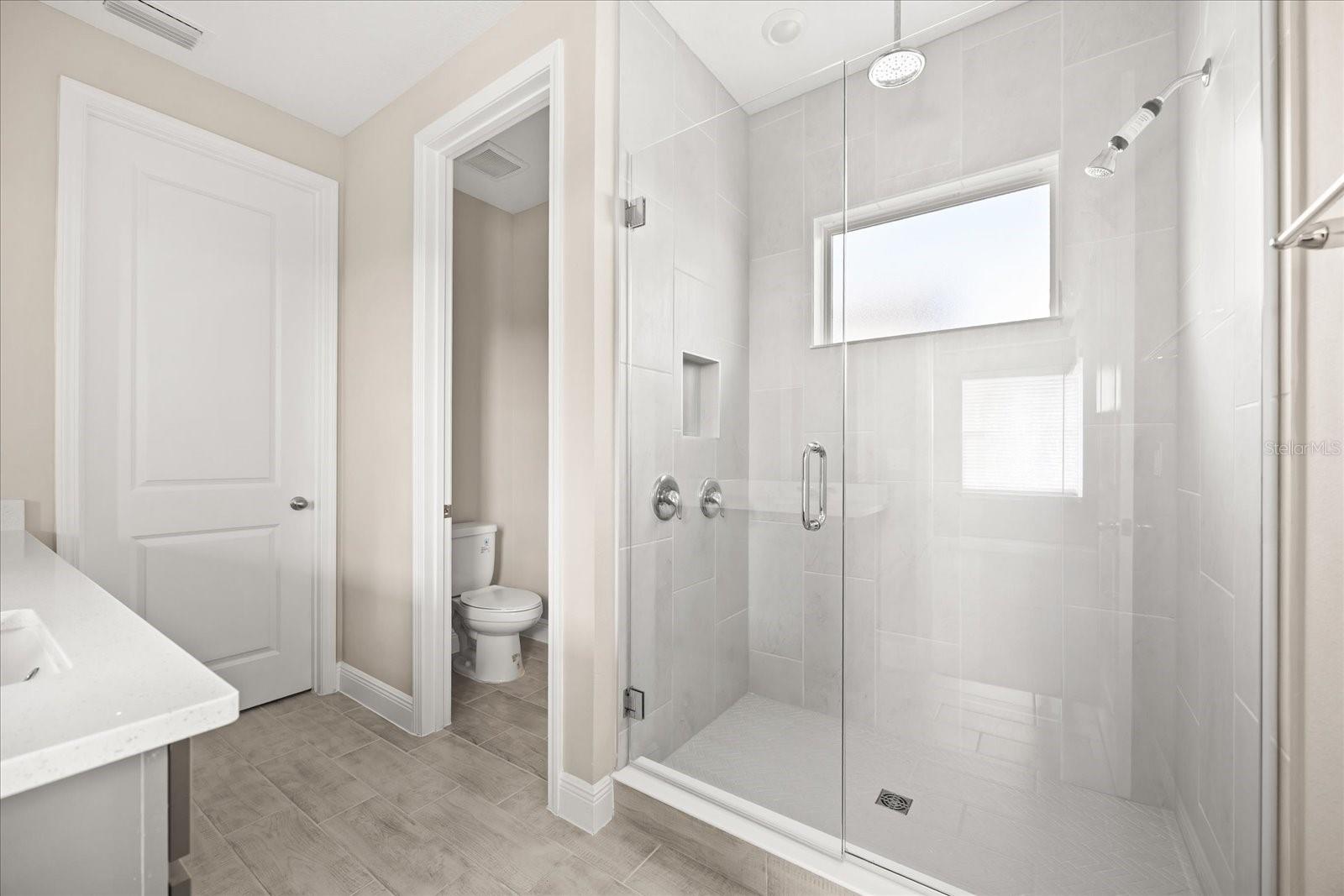 HAMLIN POINTE - Residential