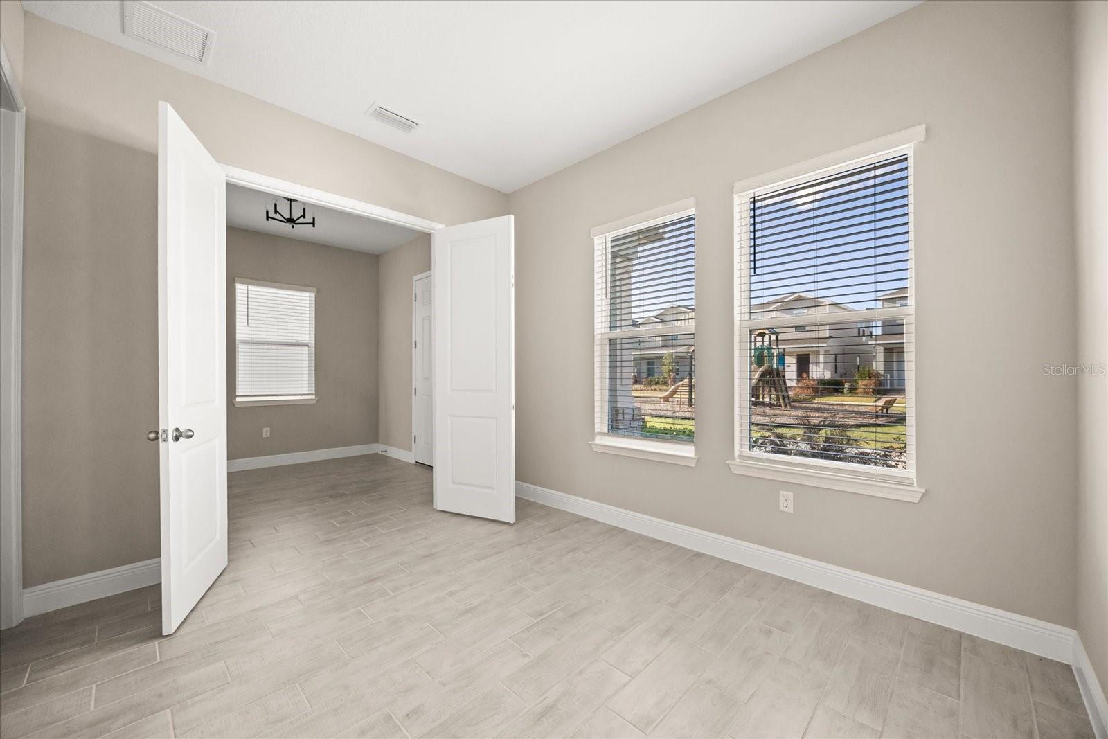 HAMLIN POINTE - Residential