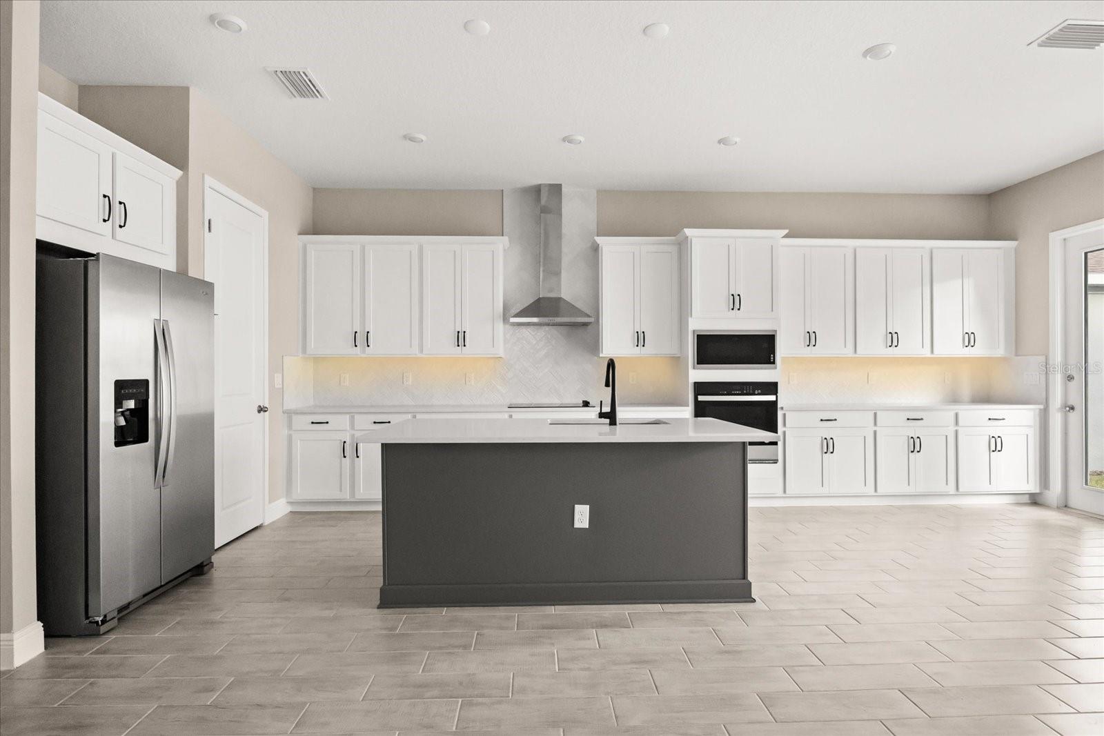 HAMLIN POINTE - Residential