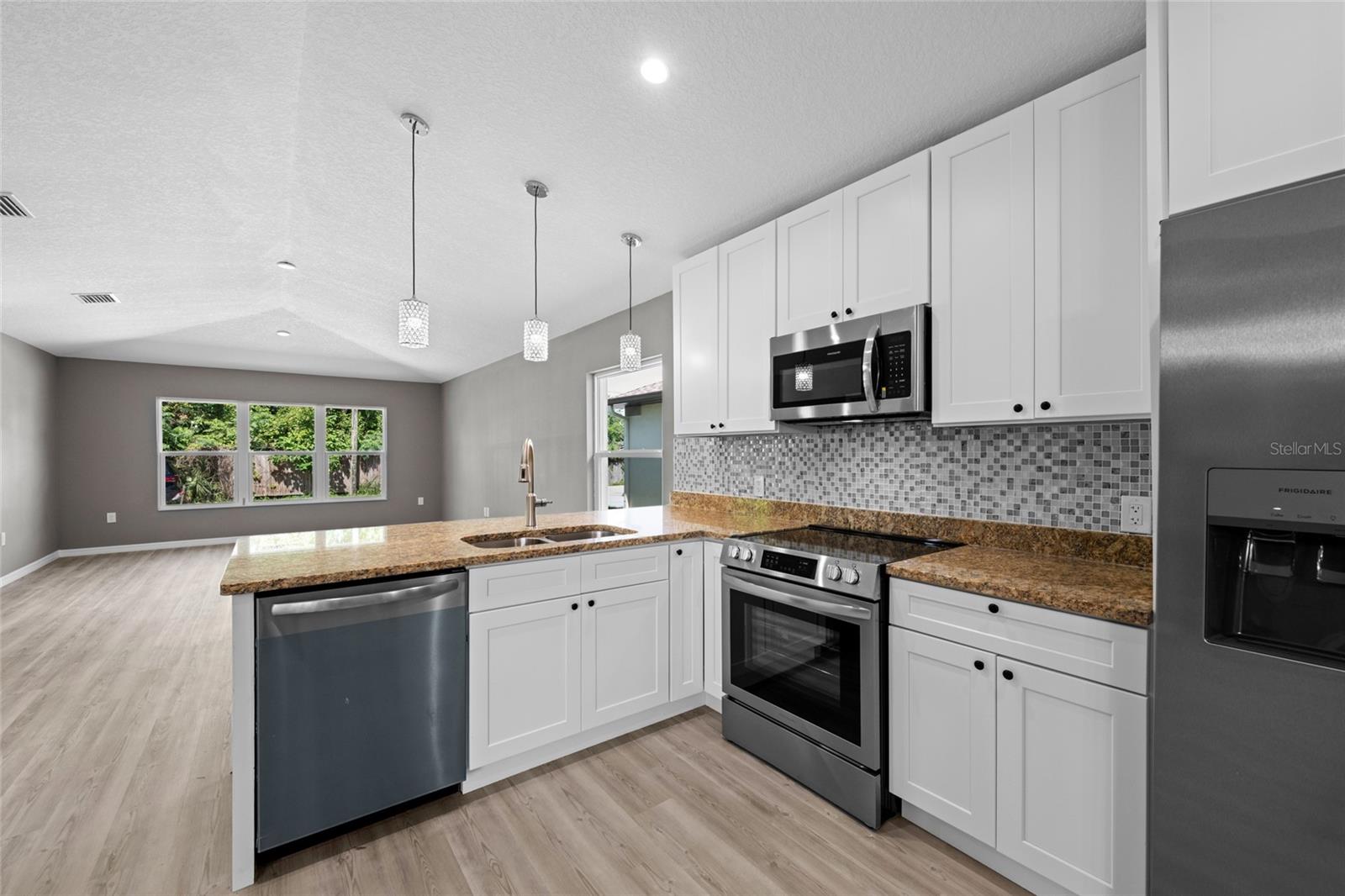 BEVERLY TERRACE - Residential