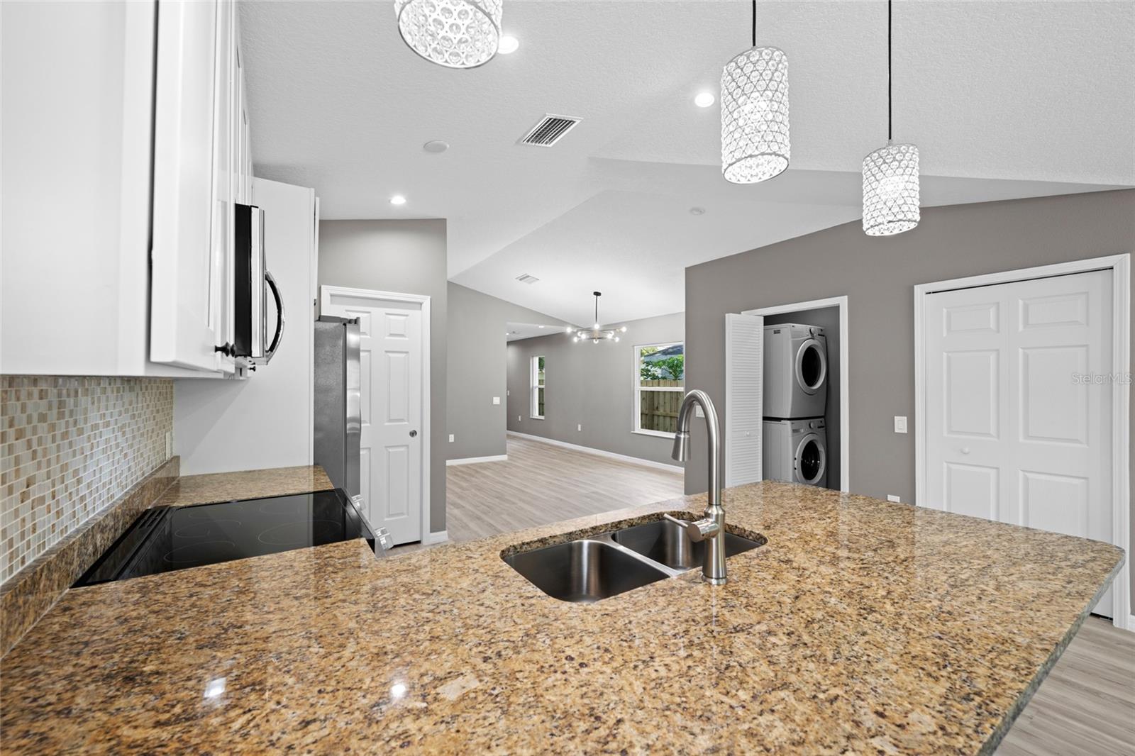 BEVERLY TERRACE - Residential