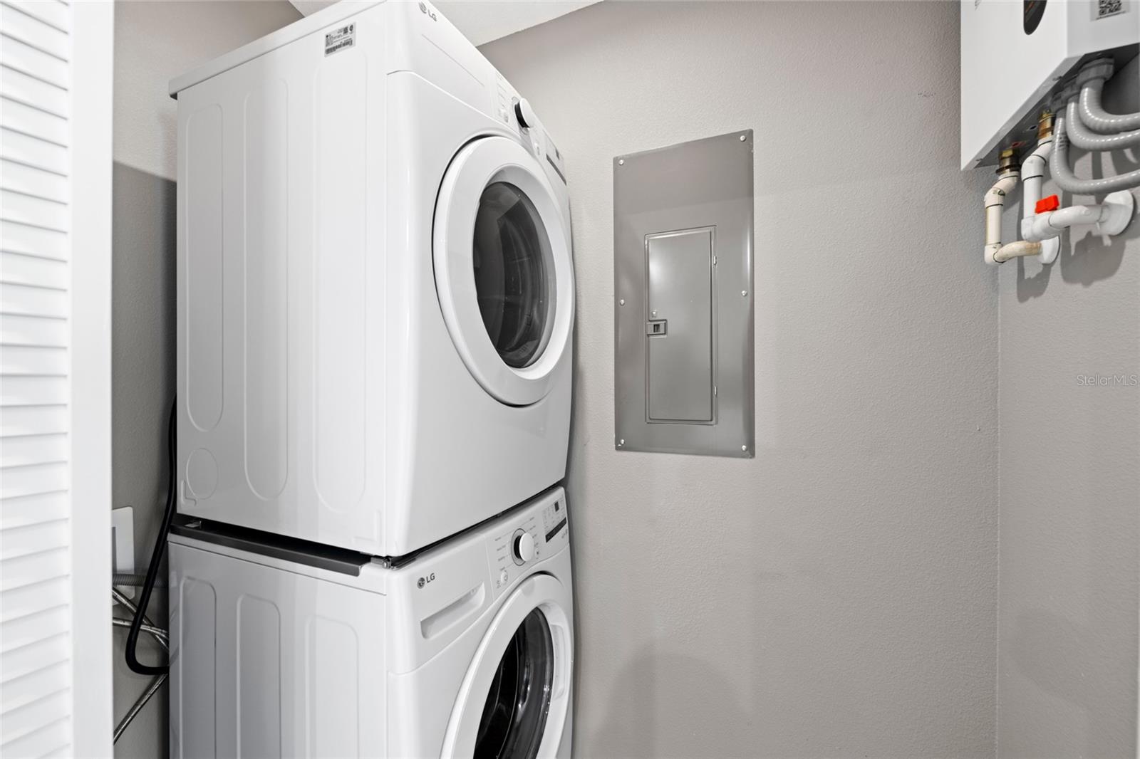 BEVERLY TERRACE - Residential