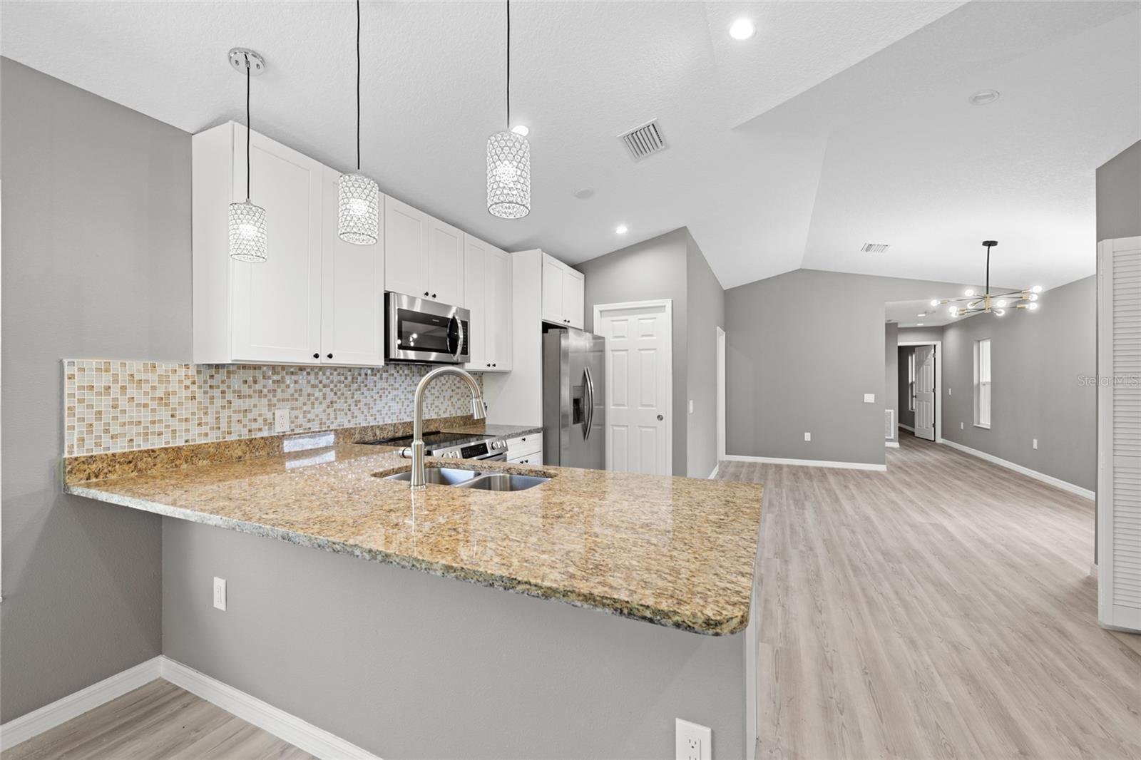 BEVERLY TERRACE - Residential