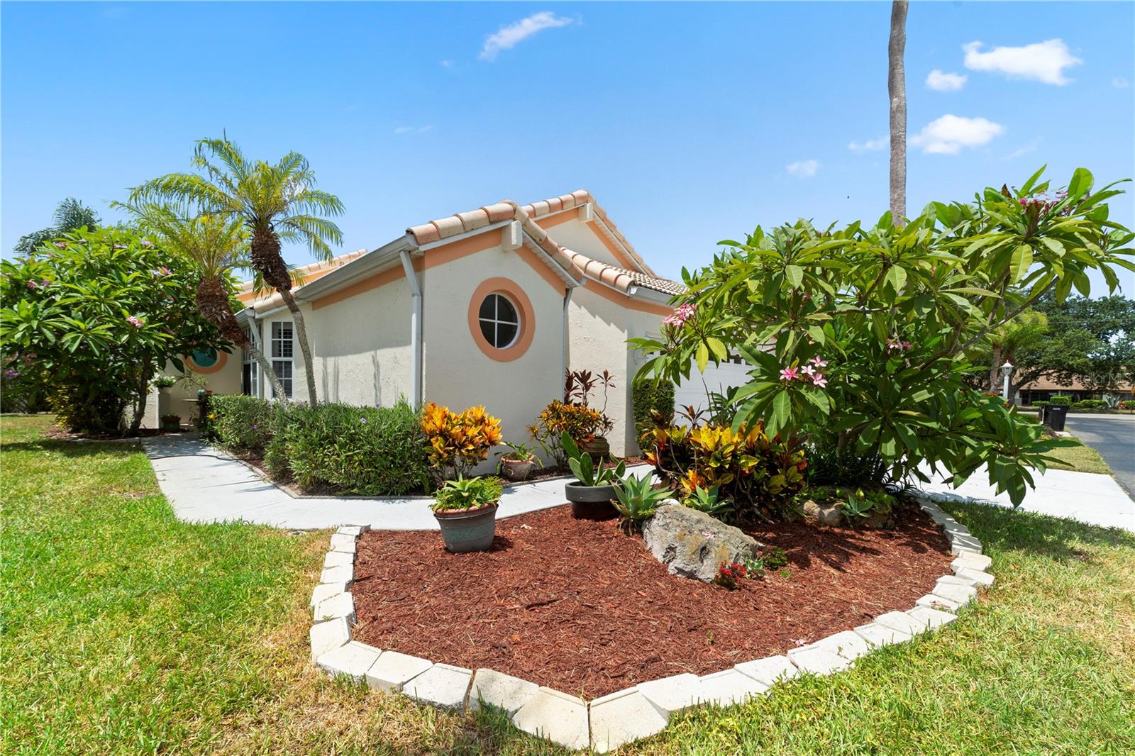 Photo 1 of 24 — 1378 CAPRI ISLES BOULEVARD 61, VENICE, FL 34292