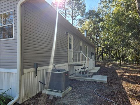 A home in DUNNELLON