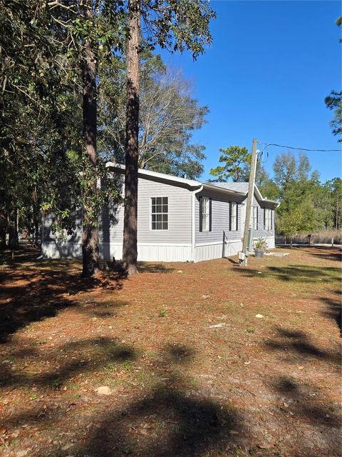 A home in DUNNELLON