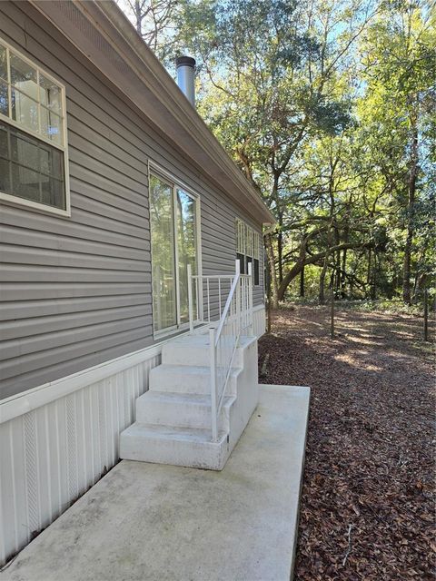 A home in DUNNELLON