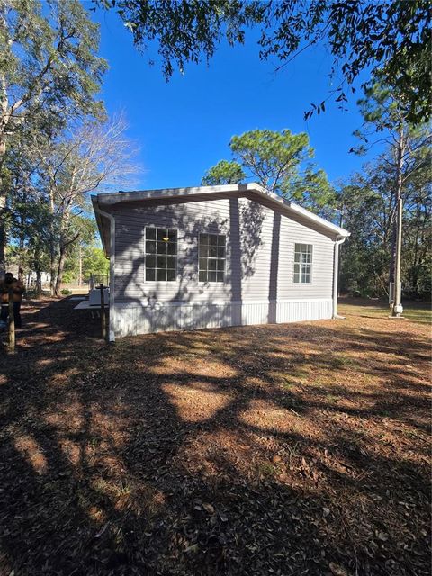 A home in DUNNELLON