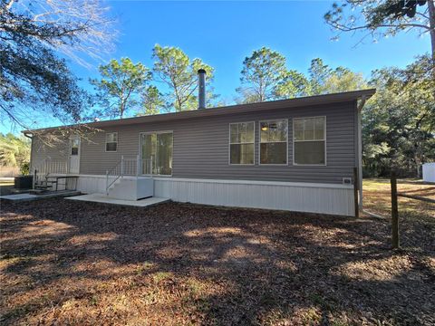 A home in DUNNELLON